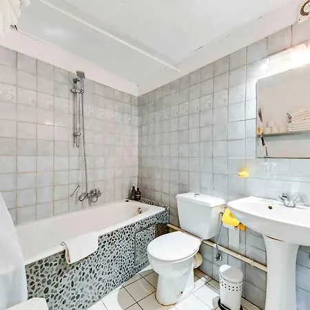 게스트하우스 Au Gre Des Vents - Et D'hotes Furfooz